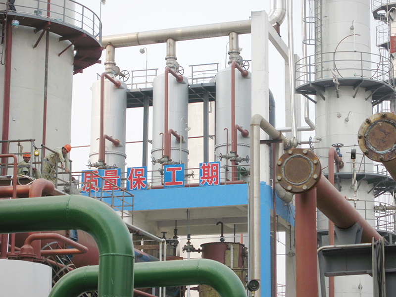 粗苯冷凝冷卻器現(xiàn)場(chǎng)